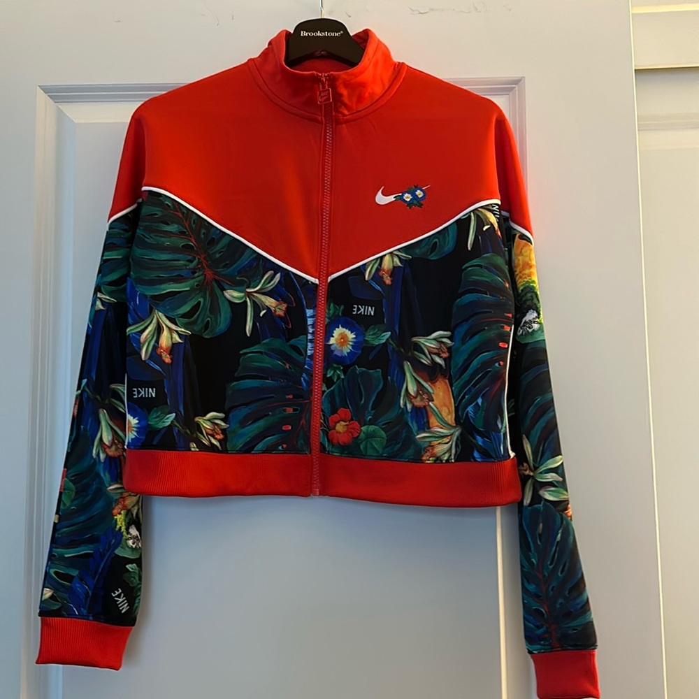 Nike Crop Spring Jacket - image 1